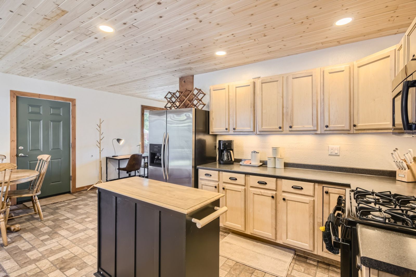 Wolfcamp kitchen